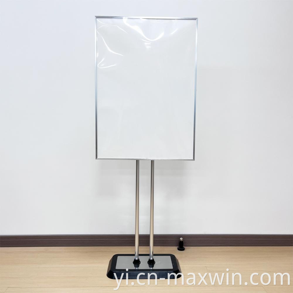 צייכן שטיין Sign Stand